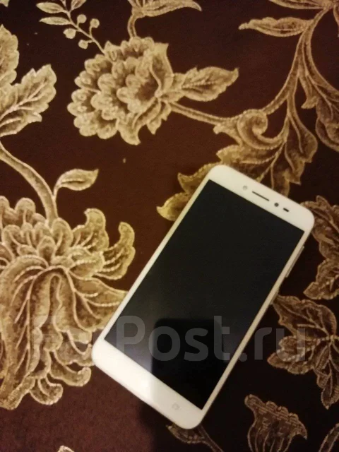 Asus ZenFone Live ZB501KL. �/�, �������, 3G, 4G LTE, Dual-SIM ����