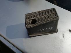 Подставка под ногу. Toyota Carina, CT170G, AT171, ST170, AT170G, AT175, AT170, ST170G, CT170 Toyota Corona, CT176V, ET176V, AT175, AT170, ST171, ST170...