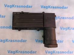 Корпус воздушного фильтра. Volkswagen: Passat, Golf, Scirocco, Tiguan, Eos, Jetta, Sharan, Passat CC, Beetle Skoda Octavia, 1Z3, 1Z5, 913, 933 Skoda S...