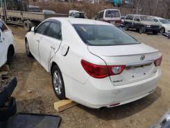 Стекло заднее. Toyota Mark X, GRX130