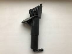Омыватель фар. Toyota Avensis, ADT250, ADT251, AZT250, AZT250L, AZT250W, AZT251, AZT251L, AZT251W, ZZT250, ZZT251, ZZT251L, AZT255, AZT255W, CDT250 Дв...