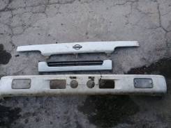Бампер. Nissan Atlas