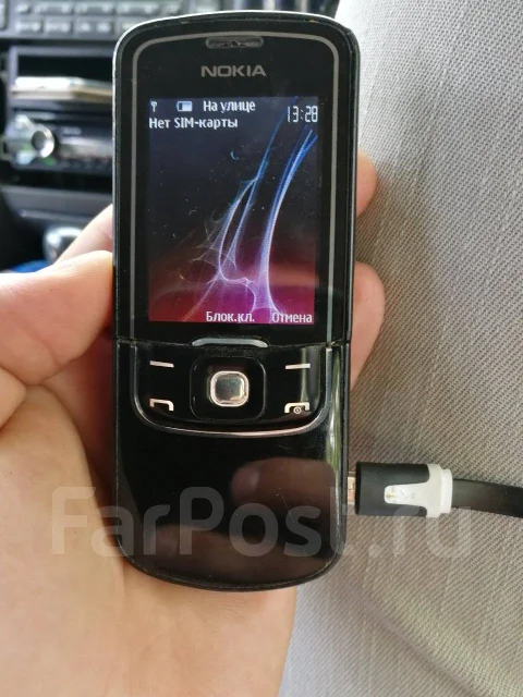 Nokia 8600 Luna. �/� ����