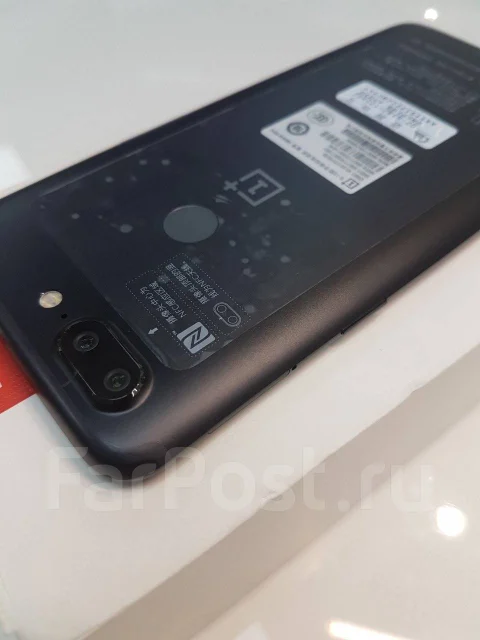 OnePlus 5T. �����, ������, 4G LTE, Dual-SIM ����