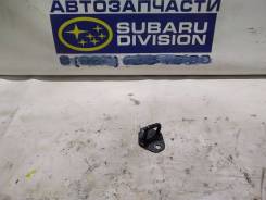 Крепление крышки багажника. Subaru Forester, SH5, SH9, SH9L, SHJ, SH, SHM Двигатели: FB20, EE20Z, FB20B, FB25B, EJ25, EJ253, EJ255, EJ204, EJ20