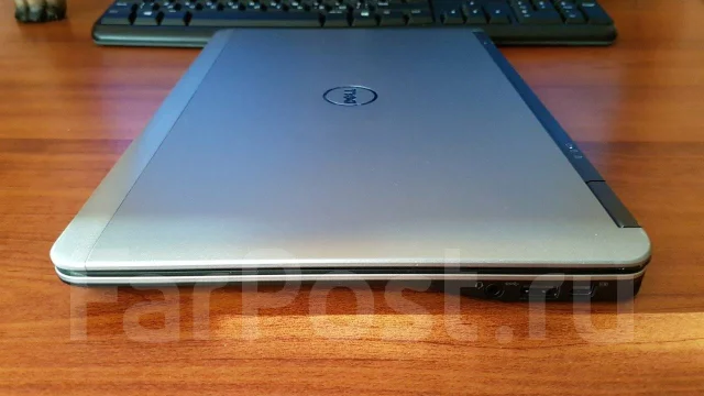 Dell Latitude E7240. 12.5", 2,5����, ��� 4 ��, ���� 128���, WiFi: 1, Bluetooth: 1, ����������� �� 4��. ����