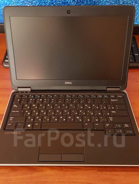 Dell Latitude E7240. 12.5", 2,5����, ��� 4 ��, ���� 128���, WiFi: 1, Bluetooth: 1, ����������� �� 4��. ����