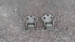 Крепление двери багажника. Toyota Land Cruiser Prado, KDJ90, KDJ90W, KDJ95, KDJ95W, KZJ90, KZJ90W, KZJ95, KZJ95W, LJ90, LJ95, RZJ90, RZJ90W, RZJ95, RZ...