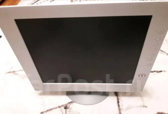Sony. 17" ����