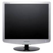 Samsung. 19", технология ЖК (LCD)