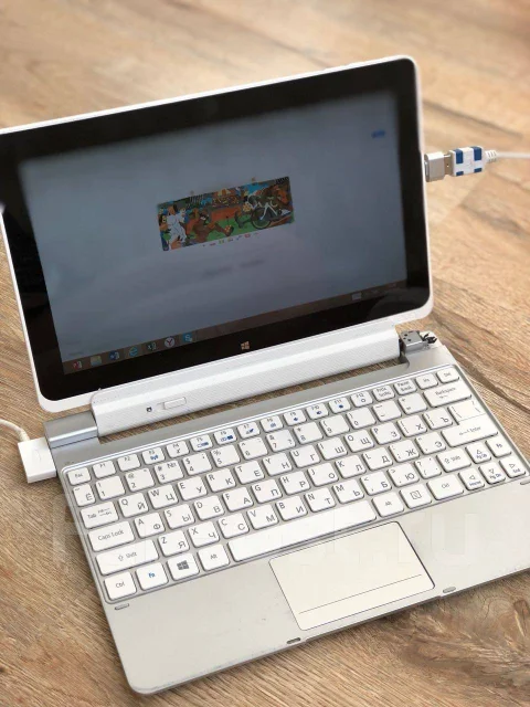 Acer Iconia Tab W510. 10.1", 1,8����, ��� 2048 ��, ���� 32���, WiFi: 1, Bluetooth: 1, ����������� �� 6��. ����