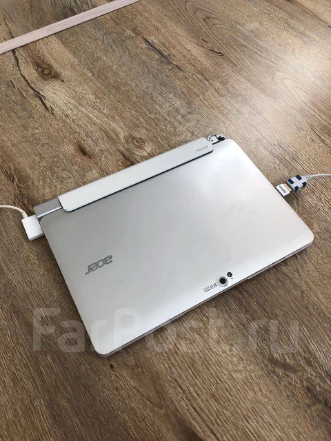Acer Iconia Tab W510. 10.1", 1,8����, ��� 2048 ��, ���� 32���, WiFi: 1, Bluetooth: 1, ����������� �� 6��. ����