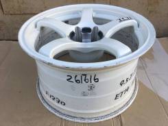 Advan Racing. 9.5x17", 5x114.30, ET14, ЦО 73,1 мм.