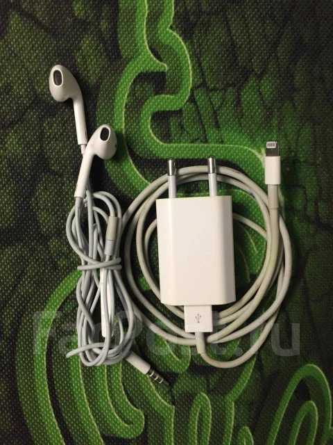 Apple iPhone SE. �/�, �������, �������, 4G LTE ����