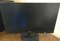 Philips. 21.5" ����