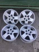 Nissan. 7.0x16", 5x114.30, ET40, ЦО 67,1 мм.