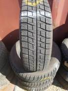 Bridgestone Blizzak Revo2. Зимние, без шипов, 2007 год, 5 %, 4 шт