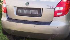 Накладка на бампер. Skoda Fabia, 5J2, 5J5 Двигатели: BBM, BLS, BMS, BNM, BNV, BSW, BTS, BXW, BZG, CAVE, CAYA, CAYB, CAYC, CBZA, CBZB, CEVA, CFNA, CFWA...