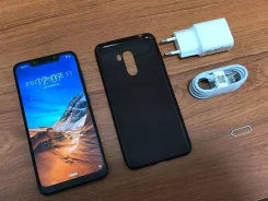 Xiaomi Pocophone F1. �����, �����, ������, 4G LTE, Dual-SIM ����