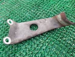 Крепление глушителя. Toyota Land Cruiser, HDJ80, HDJ81, HDJ81V Двигатели: 1HDFT, 1HDT
