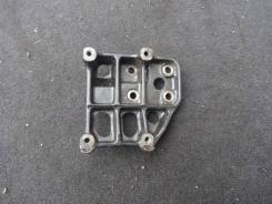 Крепление компрессора кондиционера. Mazda Familia, BG3P, BG3S, BG5P, BG5S, BG6P, BG6R, BG6S, BG6Z, BG7P, BG8P, BG8R, BG8RA, BG8S, BG8Z Mazda Eunos 100...