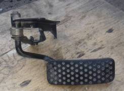 Педаль газа. Toyota Lite Ace, CR21, CR21G, CR22, CR22G, CR27, CR27V, CR28, CR29, CR29G, CR30, CR30G, CR31, CR31G, CR36, CR36V, CR37, CR38, CR38G, CR41...