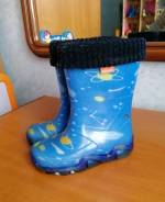 Сапоги резиновые. 24