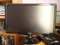 ViewSonic. 22", ���������� �� (LCD)