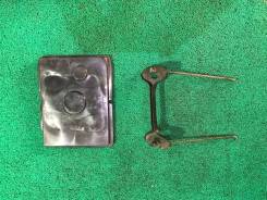 Крепление аккумулятора. Subaru Legacy Lancaster, BH9, BHE Двигатели: EJ25, EZ30