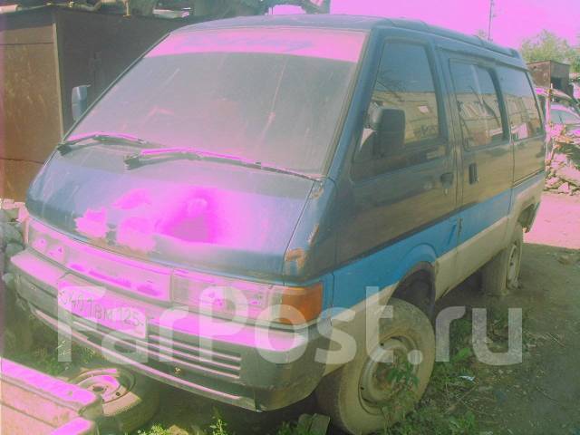 Nissan largo 1990
