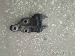 Кронштейн опоры двигателя. Mazda: Eunos 500, Training Car, Premacy, MX-6, 626, Cronos, Familia, Autozam Clef, MPV, 323, Capella Двигатель FPDE