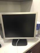 LG. 19", технология ЖК (LCD)