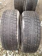 Bridgestone Blizzak Revo2. Зимние, 2011 год, 60 %, 2 шт