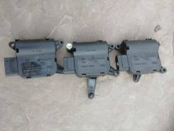 Сервопривод заслонок печки. Volkswagen Touareg, 7L6, 7LA Audi Q7, 4LB Двигатели: AXQ, AYH, AZZ, BAA, BAC, BAN, BAR, BHK, BHL, BJN, BKJ, BKL, BKS, BKW...