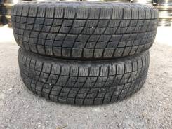 Bridgestone. Зимние, без шипов, 2013 год, 5 %, 2 шт