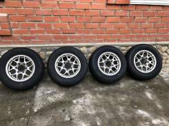 Продам комплект колес лето 215/70/15 на литье. 6.0x15" 6x139.70 ET25 ЦО 106,0 мм.