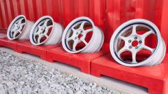 Advan Racing. 7.5x16", 5x100.00, ET45, ЦО 63,5 мм.
