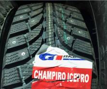 GT Radial Champiro IcePro. Зимние, шипованные, 2017 год, без износа, 4 шт