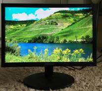 Samsung. 19", технология ЖК (LCD)