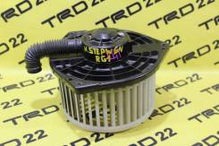 Мотор печки. Honda: FR-V, Edix, Civic, Stepwgn, Integra Двигатели: D17A2, K20A9, N22A1, R18A1, D17A, K20A, K24A, 4EE2, D14Z5, D14Z6, D15B, D15Y3, D16V...