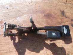 Ручка багажника. Mitsubishi: Lancer Cedia, Sigma, Aspire, Lancer, Mirage, Emeraude, Bravo, Chariot, Galant, Chariot Grandis, Eterna, Colt, Diamante Дв...