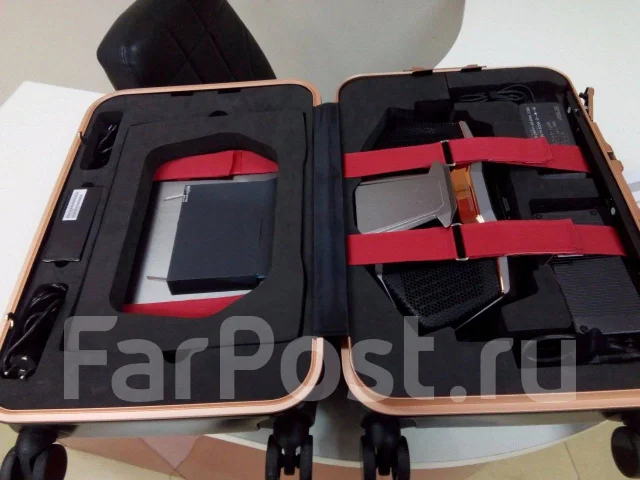 Asus ROG. 17.3", 3,6����, ��� 32 ��, ���� 256���, WiFi: 1, Bluetooth: 1, ����������� �� 2��. ����