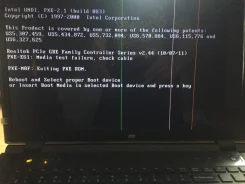 DNS Gamer. 17.3", 2,3����, ��� 4 ��, ���� 750���, WiFi, Bluetooth, ����������� �� 1��.