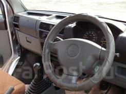 Mitsubishi Town Box. механика, 4wd, 0.7 (48 л.с.), бензин, 220 000 тыс. км