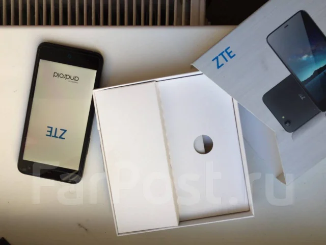 ZTE Blade L4 Pro. �/�, 8 ��, ������, 3G, 4G LTE, Dual-SIM, ���������� ����