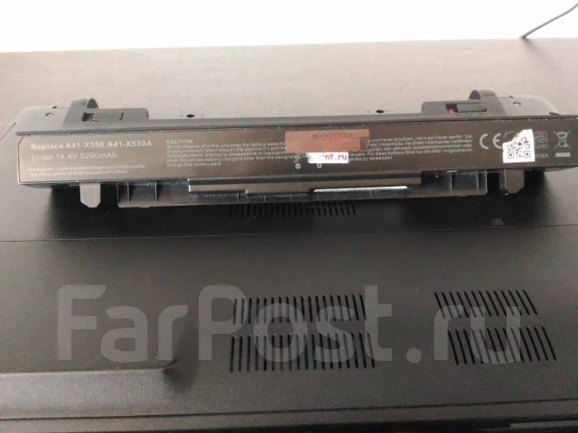 Asus X550VC. 15.6", 2,6����, ��� 4 ��, ���� 750���, WiFi: 1, Bluetooth: 1, ����������� �� 4��. ����