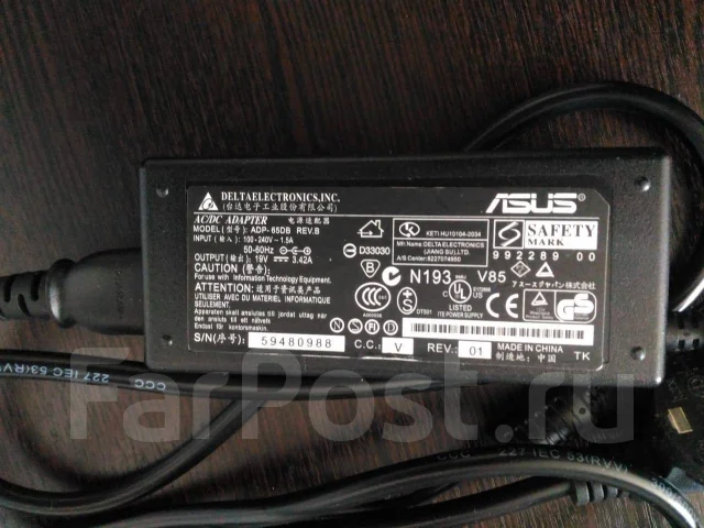 Asus X550VC. 15.6", 2,6����, ��� 4 ��, ���� 750���, WiFi: 1, Bluetooth: 1, ����������� �� 4��. ����