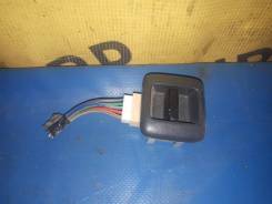 Кнопка стеклоподъемника. Toyota: Corsa, Sprinter, Crown, Corolla, Tercel, Raum, Starlet Двигатели: 1NT, 4EFE, 5EFE, 2C, 4AFE, 5AFE, 1TRFPE, 3YPE, 2E...