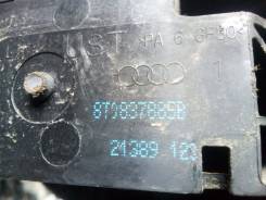 Крепление ручки двери. Audi: A5, Q5, A4, A1, A4 allroad quattro, S5, RS5, RS4, S4 Двигатели: AAH, CABA, CABB, CABD, CAEA, CAEB, CAED, CAGA, CAGB, CAHA...