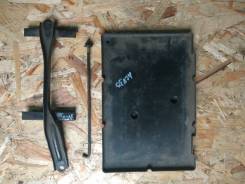 Крепление аккумулятора. Toyota Camry, ACV30, ACV30L, ACV35 Двигатель 2AZFE